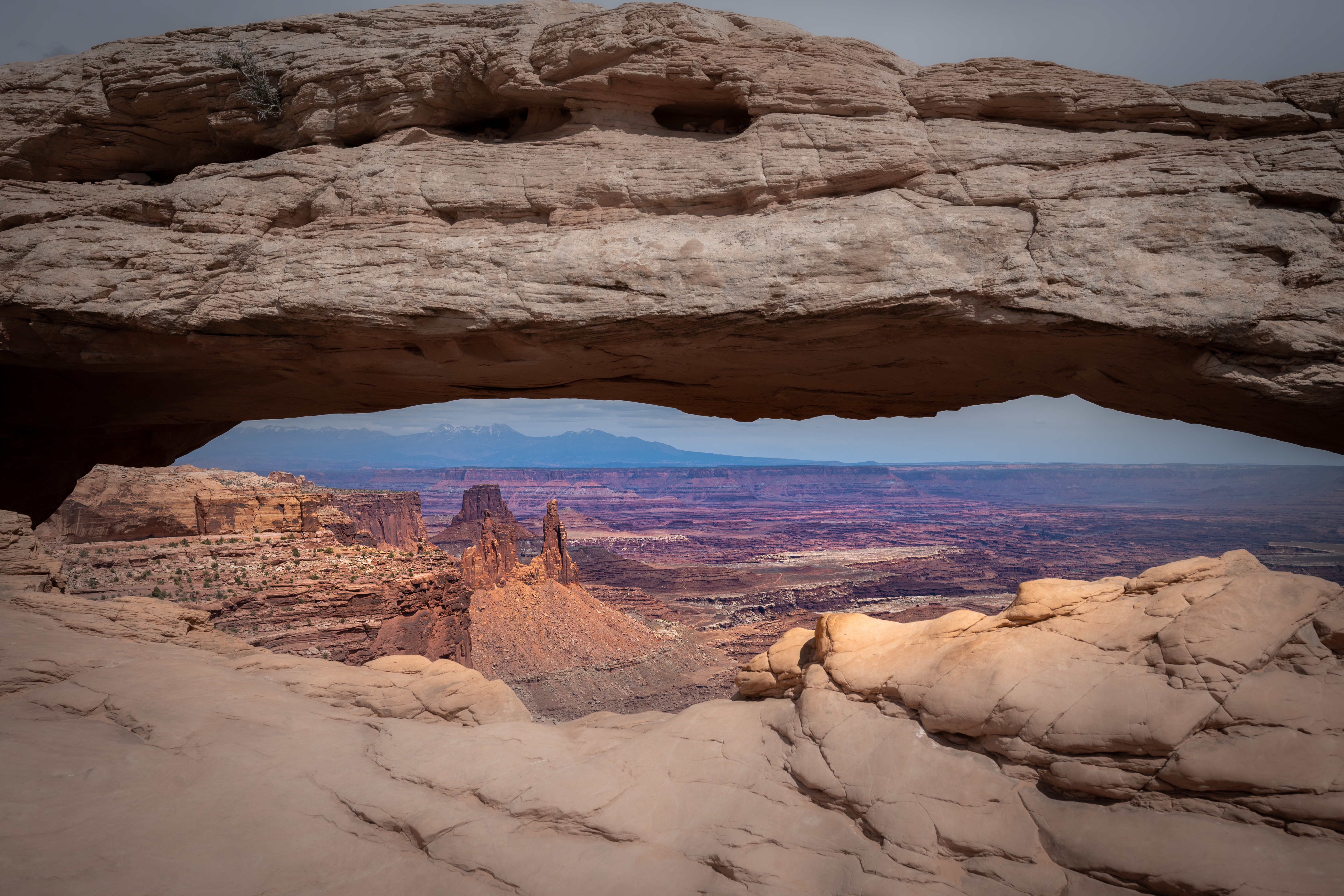 Mesa Arch framing the Canyonlands canyon